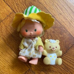 Vintage Butter Cookie Strawberry Shortcake Doll will Jelly Bear Pet